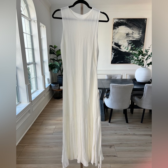 Commense Dresses & Skirts - Commense Ribbed Knit Dress